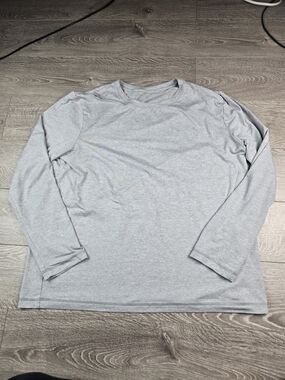 Alo mens long sleeve shirt Heather grey Crewneck